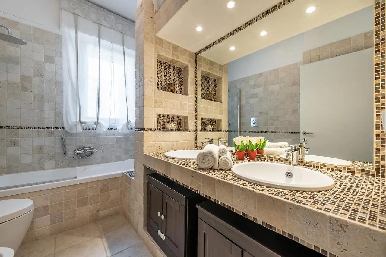 Adelsa'S Home كالياري