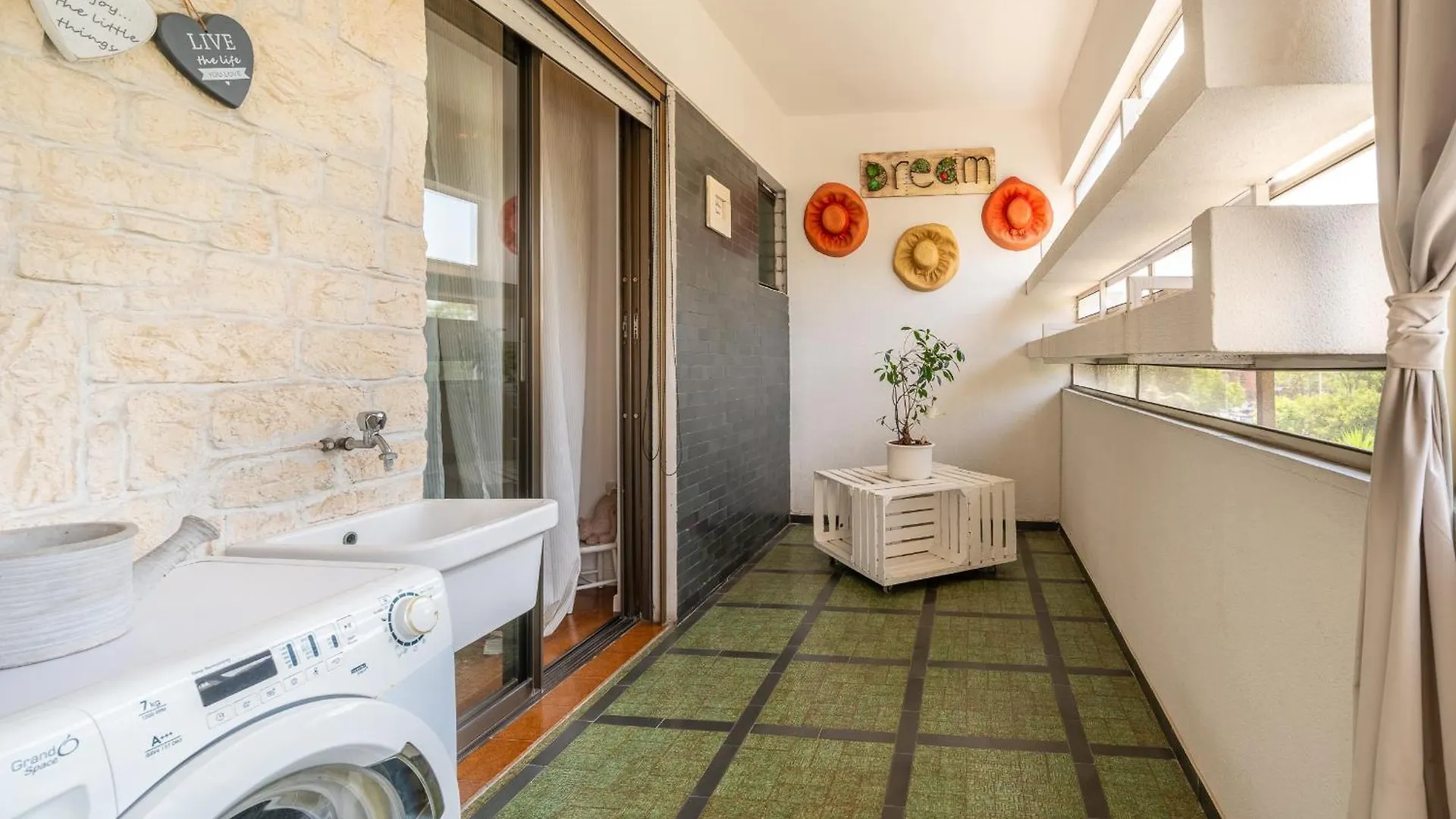 Adelsa'S Home كالياري إيطاليا