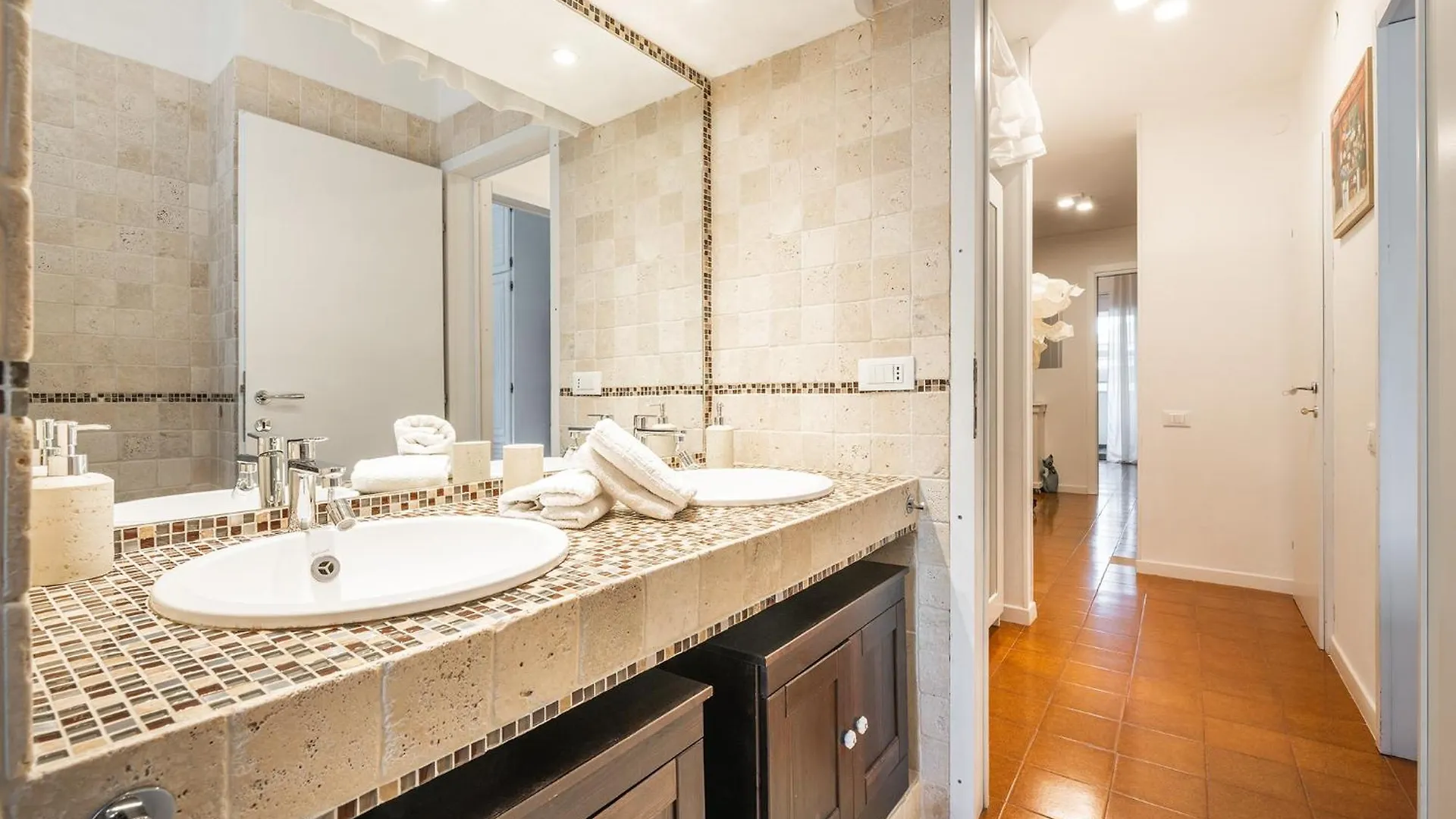 Adelsa'S Home كالياري