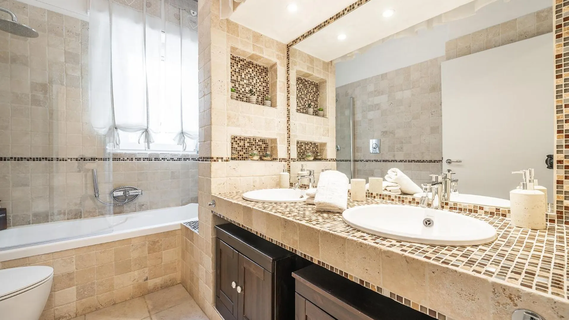 Adelsa'S Home كالياري إيطاليا